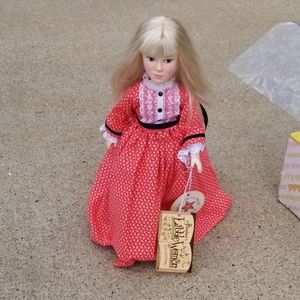 1986 Effanbee Little Women,“Amy” doll